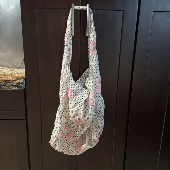 Free people fabric tote bags. New never used. - Picture 2 of 6